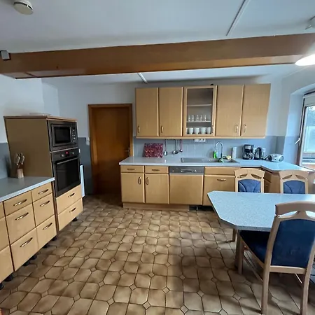 Schoenes 2 Bettzimmer Nah Der A7 Tarp Δωμάτια σε οικογενειακή κατοικία Jerrishoe